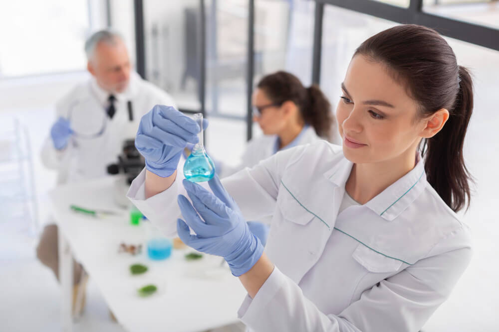 Além do consultório: a carreira de um médico pesquisador ou cientista