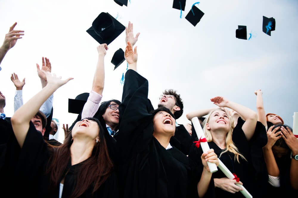 Segunda graduação vs. Pós: qual a melhor escolha?